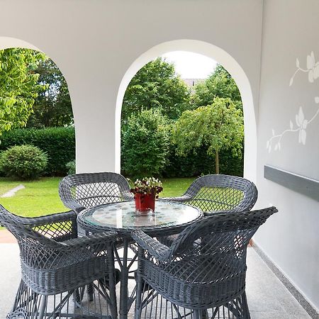 Zita Haus Bed & Breakfast Buk Exterior photo