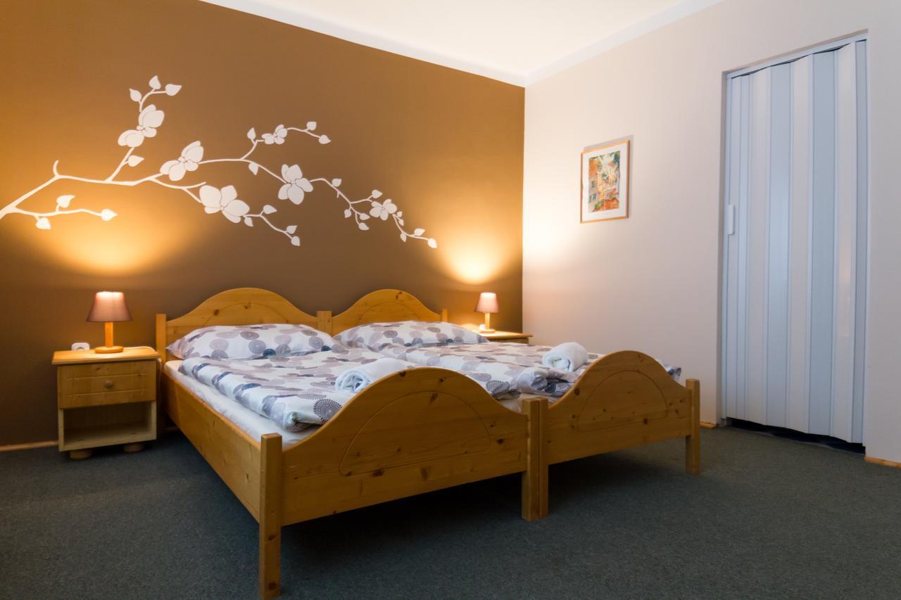 Zita Haus Bed & Breakfast Buk Exterior photo